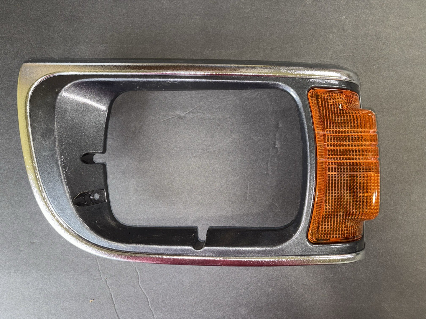 MITSUBISHI MINICAB TRUCK U41T U42T Headlight Head Lamp Frame Blinker (OEM NEW)