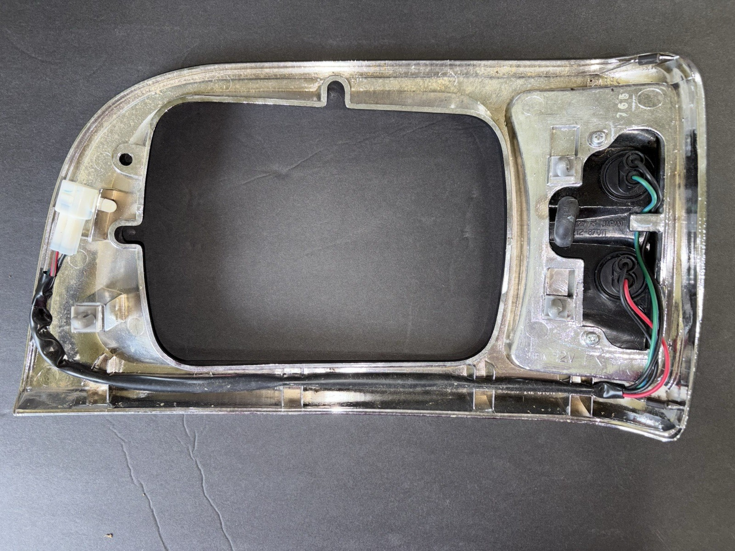 MITSUBISHI MINICAB TRUCK U41T U42T Headlight Head Lamp Frame Blinker (OEM NEW)